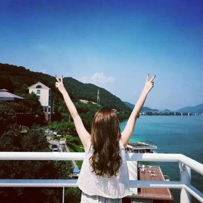 美丽的背影女生微信头像