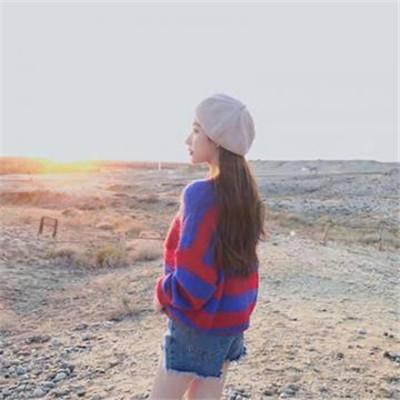 美丽的背影女生微信头像