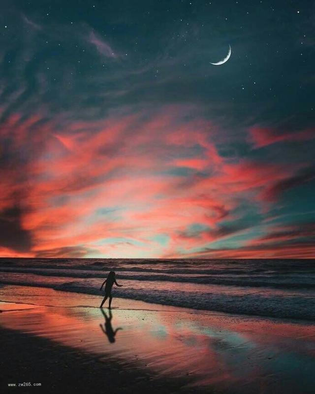 海底天上月亮背景图片 