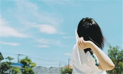 纸飞机图片 童年的纸飞机唯美