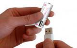 USB 电池商业设计图片
